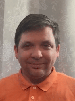 uc_stacked_images_elementor_31f4620_item5