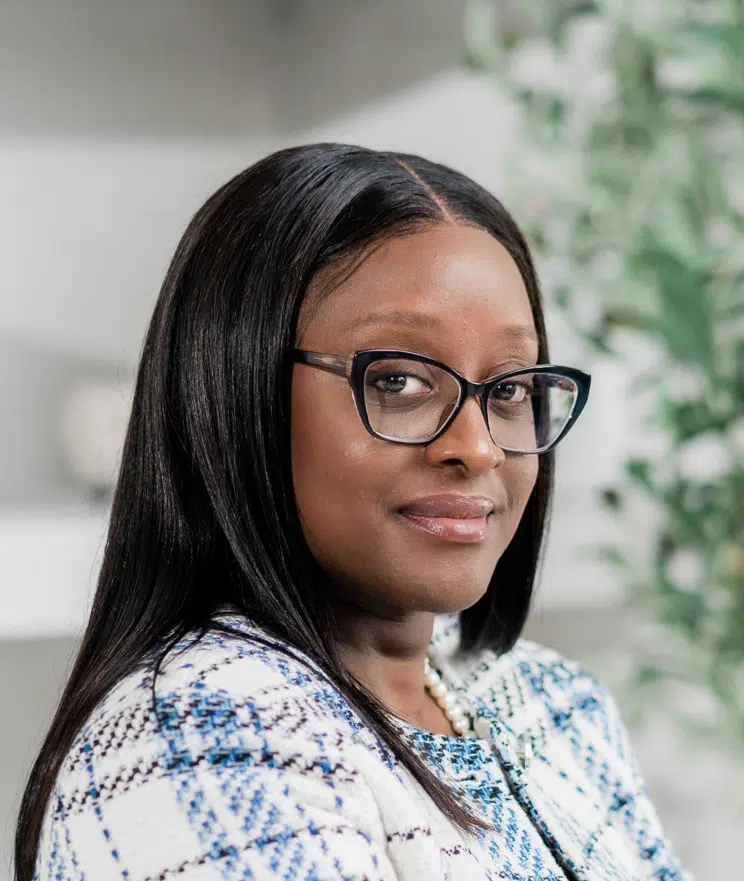 uc_stacked_images_elementor_31f4620_item4